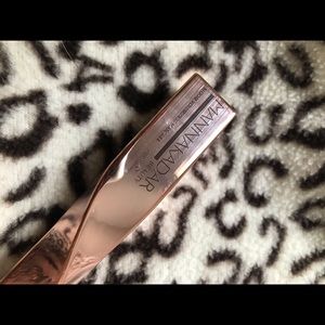 manna kadar bloom mascara